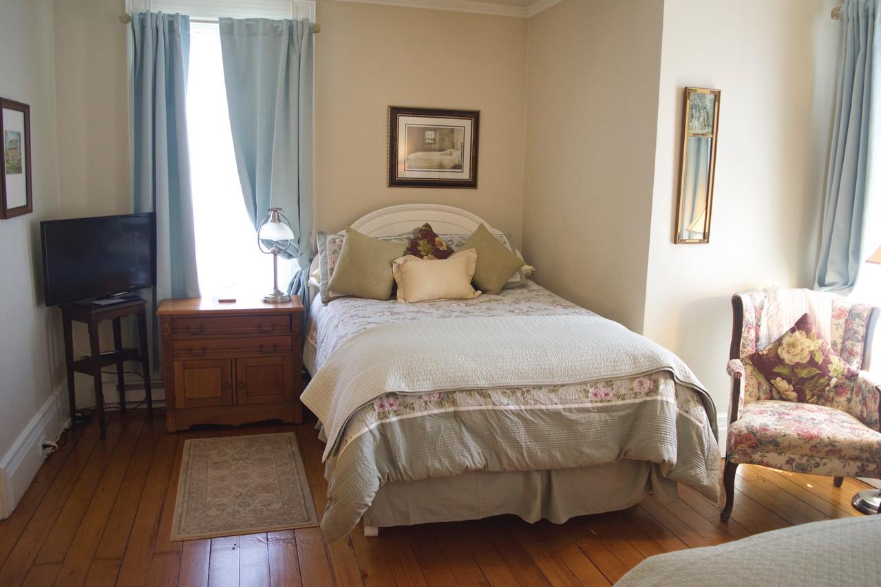 Pawling House Bed & Breakfast Exterior photo